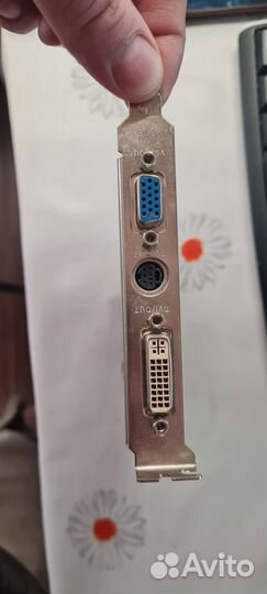 Видеокарта GeForce FX 5200 128Mb