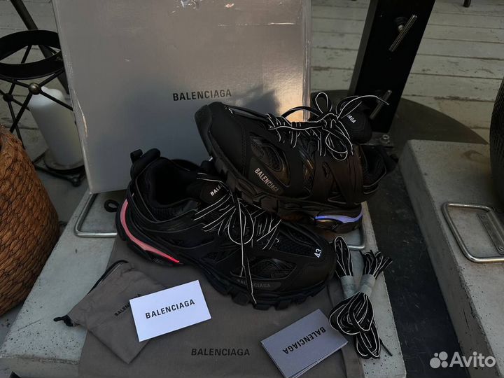 Balenciaga track LED