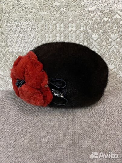 Берет женский норковый