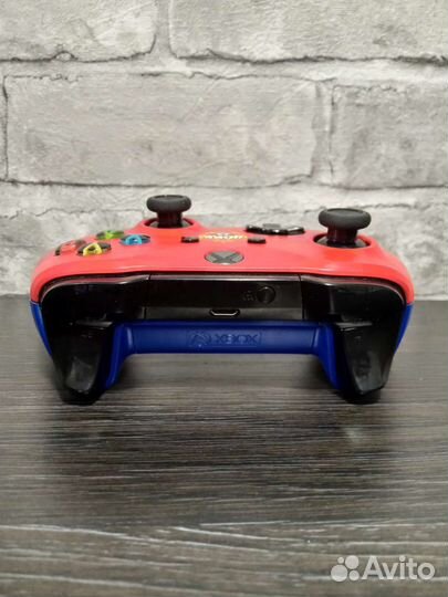 Новый кастомный геймпад Xbox v3 от Rainbo / cska