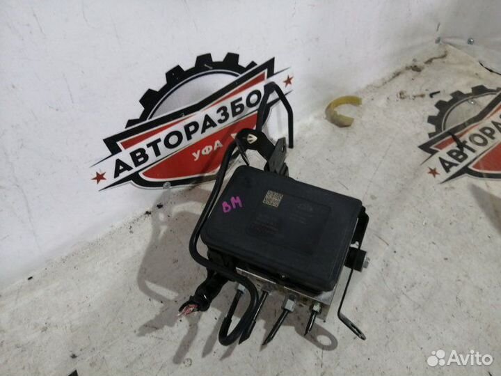 Блок ABS Mazda 3 BM 2014