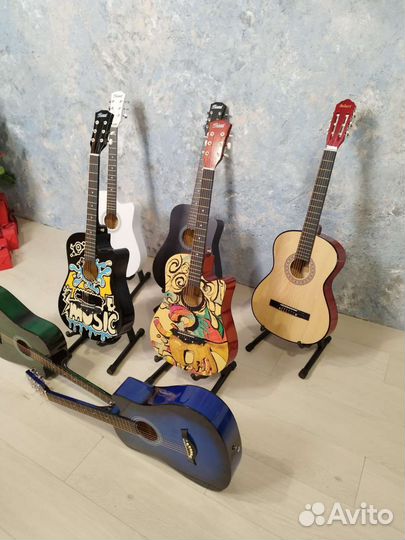 Гитара+комплект доп. струн