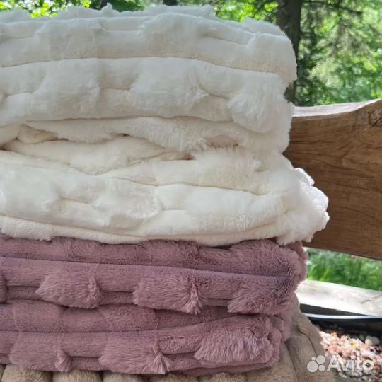 Плед пушистый белка