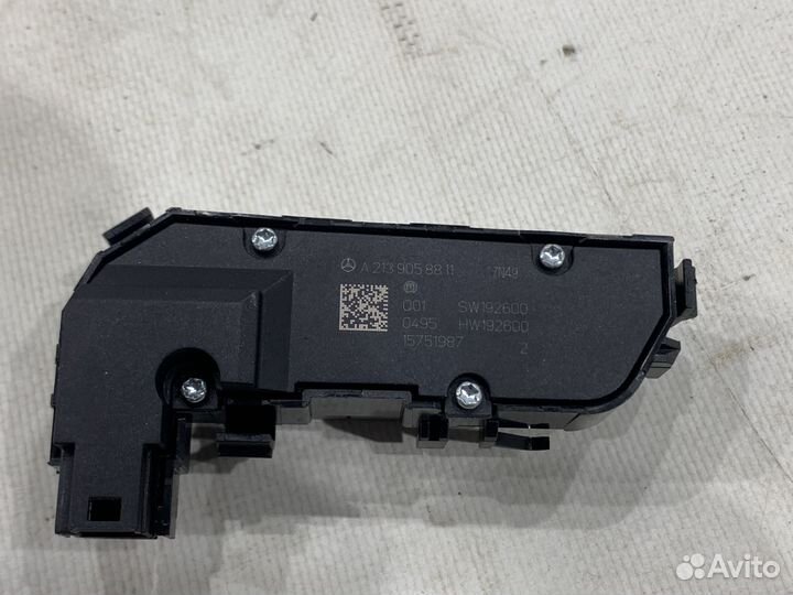 Кнопка подогрева сиденья Mercedes