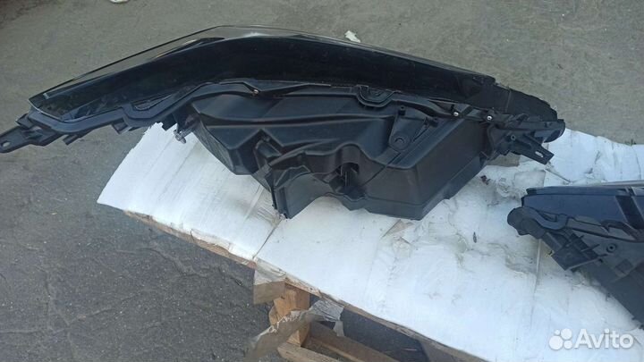 Фара левая правая Lexus RX 4