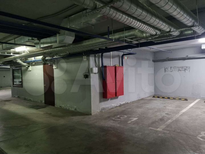 Машиноместо, 14 м²