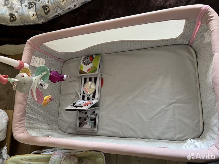 Приставная кроватка chicco next2me