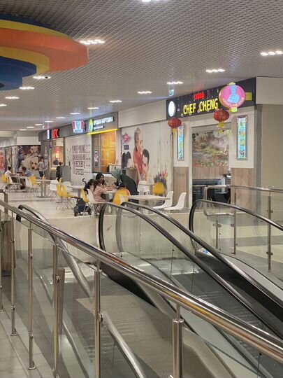 Торговая площадь, 1200 м²