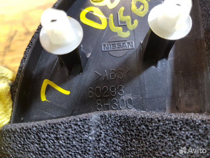 Накладка лев. nissan X-trail