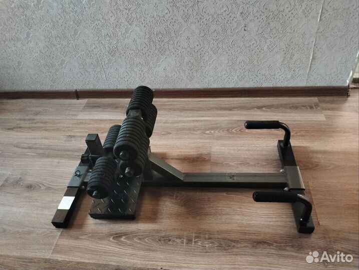 Тренажер для приседаний