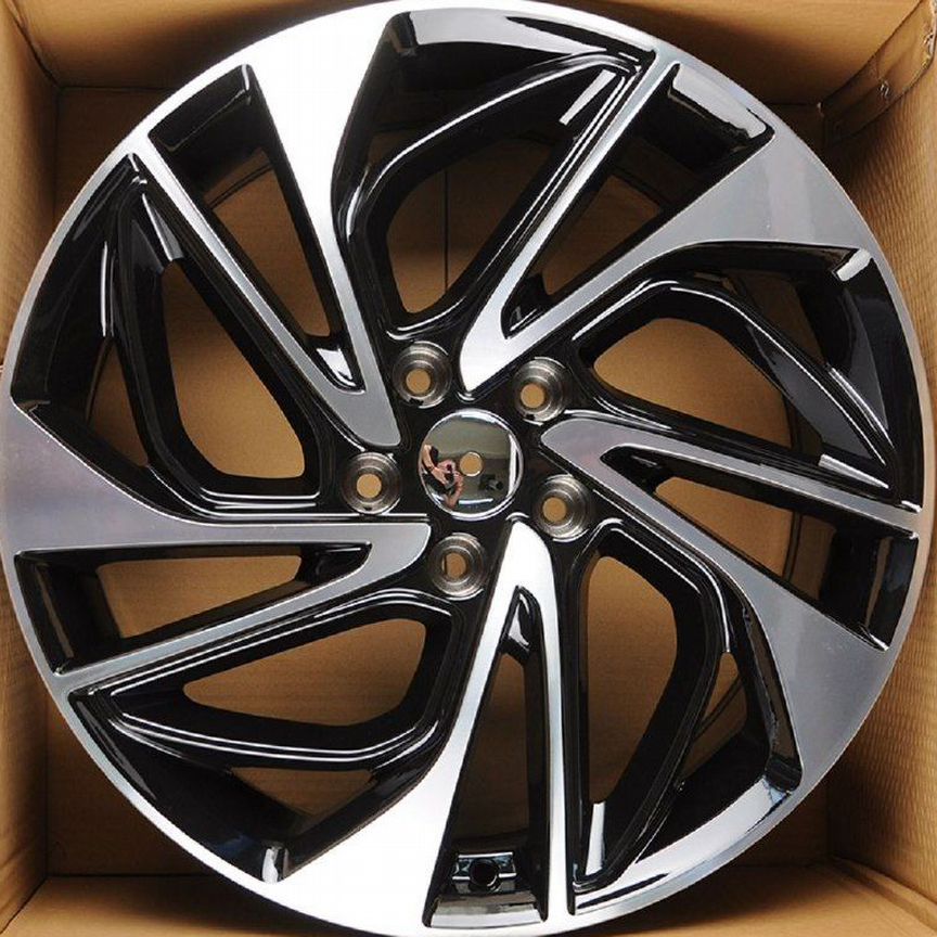 Литые диски Powcan 7.5×R18 5×114.3