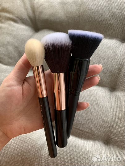 Кисти новые пудра тон хайлайтер