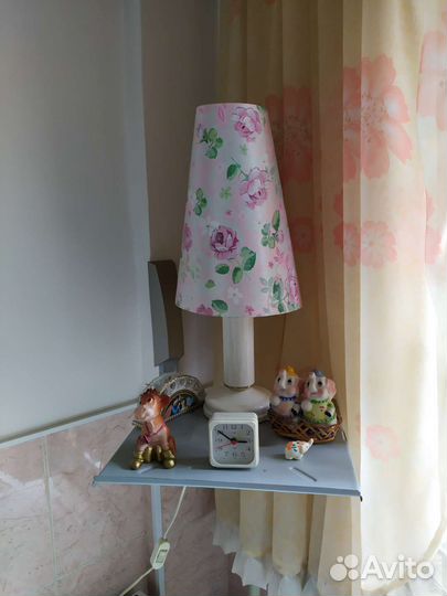 Подставка настенная для телевизора/кронштейн