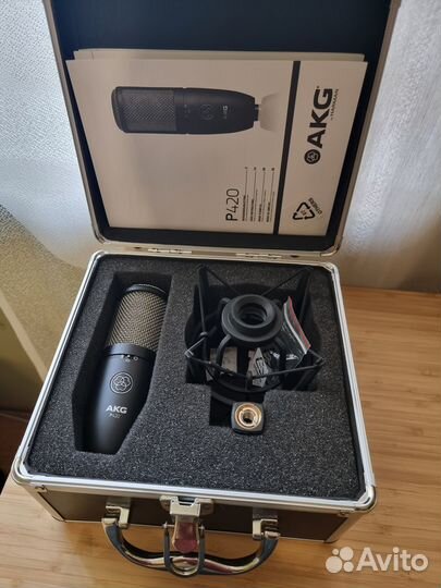 Студийный микрофон AKG P-420