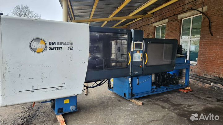 Термопласт автомат Бираги Синтези 210/1600