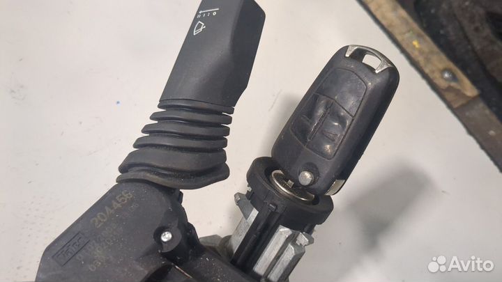 Переключатель поворотов и дворников Opel Astra H