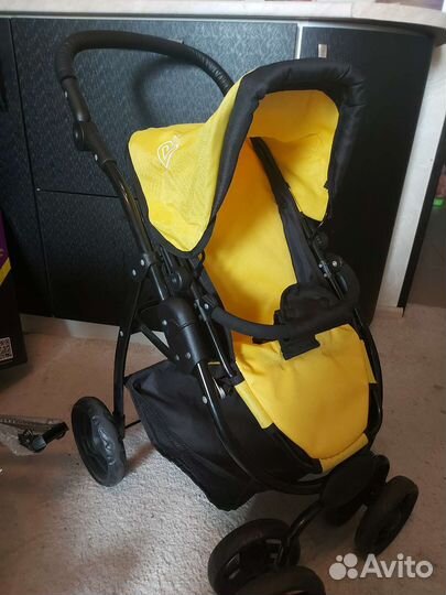 Коляска для кукол