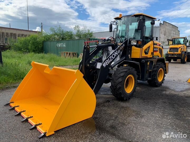 Фронтальный погрузчик BIZON 925, 2023