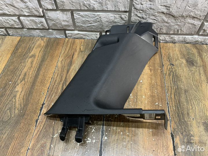 Jeep Grand Cherokee Обшивка стойки задняя LH RH