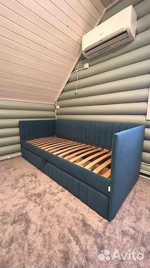 Кровать для детей с ящиками