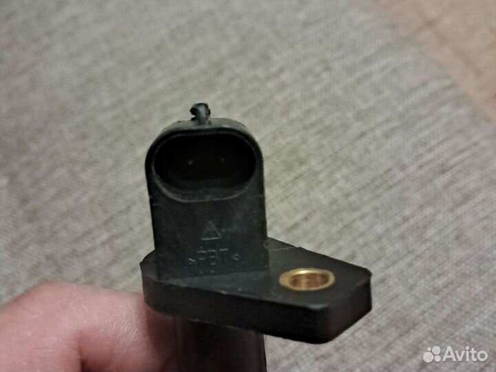 Датчик коленвала Омега