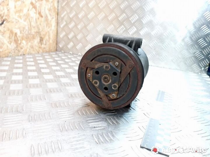 Компрессор кондиционера Renault Grand Scenic