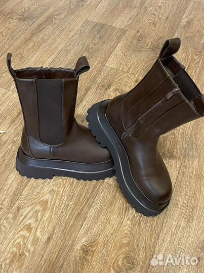 Ботинки женские 38 размера новые