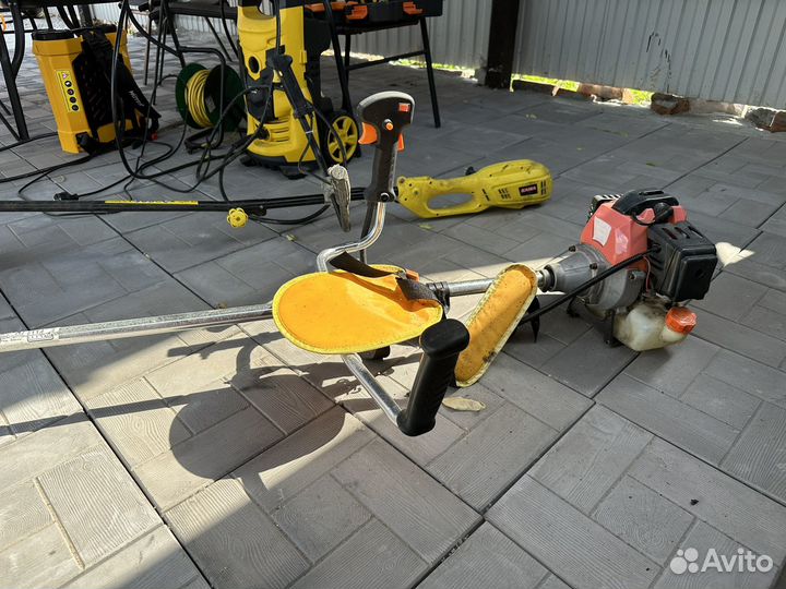 Триммер бензиновый бу