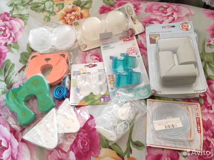 Защита для детей -дверь, углы, шкаф-купе, розеток