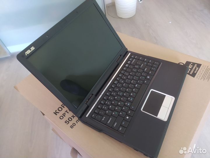 Ноутбук asus F80L