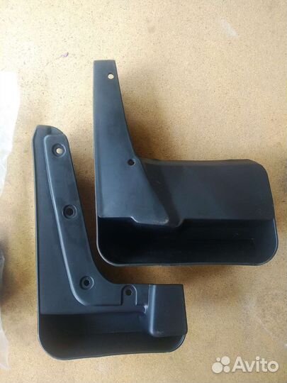 Комплект брызговиков Subaru forester 4