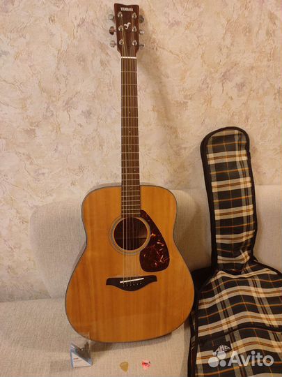 Акустическая гитара Yamaha fg700s