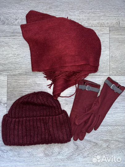 Комплект шапка, шарф, перчатки