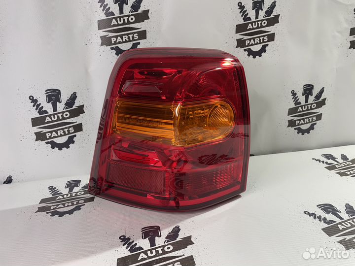 Фонарь задний левый toyota land cruiser 200