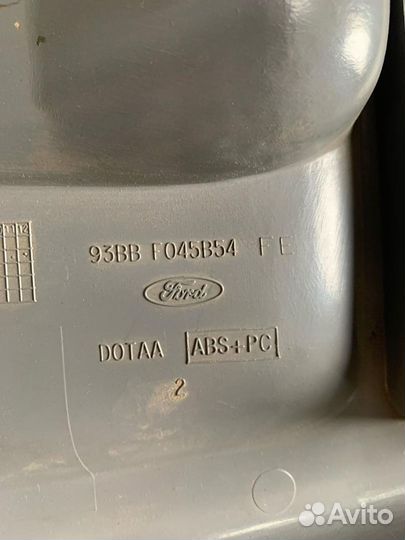 Плафон освещения салона Ford Mondeo I 1994