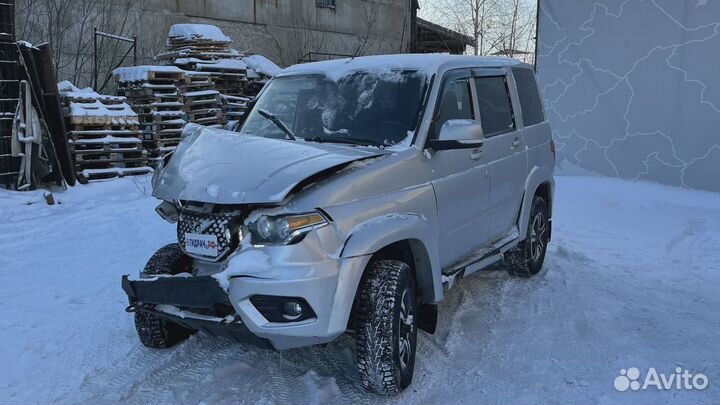 Дверь передняя левая UAZ Patriot