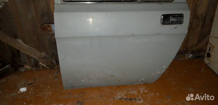 Двери на волгу 3110