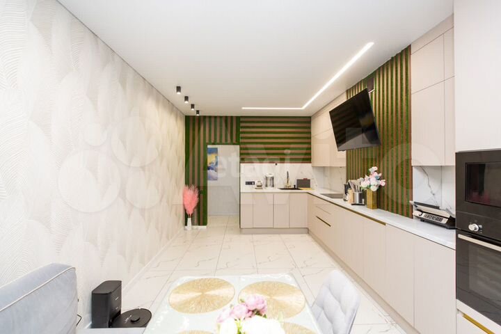 3-к. квартира, 88 м², 11/16 эт.