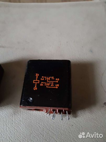 Реле рэн 33 1976год