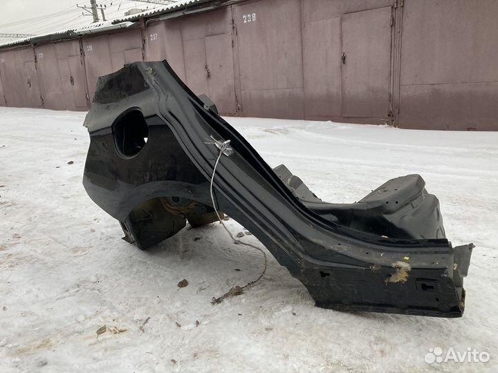 Заднее правое крыло BMW F20