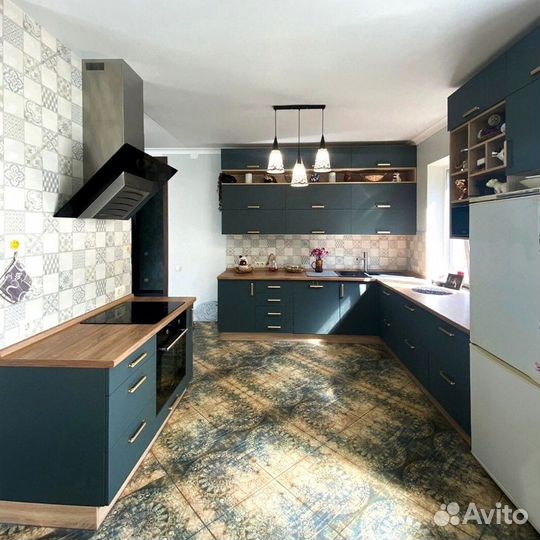 Кухонный гарнитур 