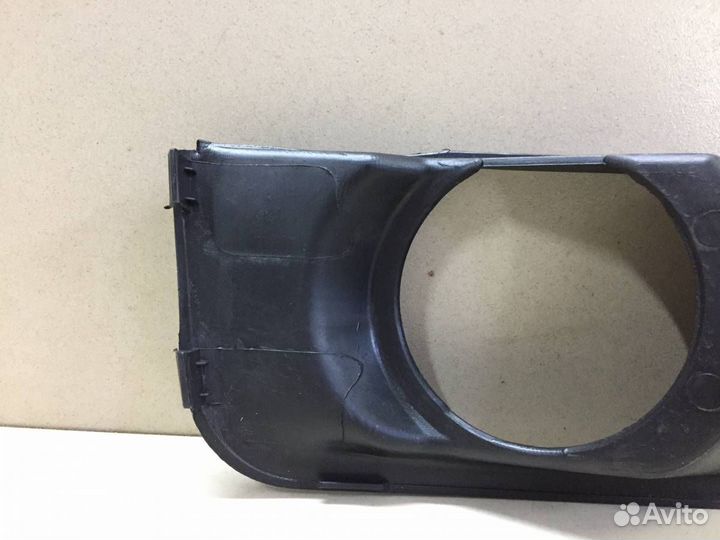 Рамка противотуманной фары левой Ford Focus 2 DA 2