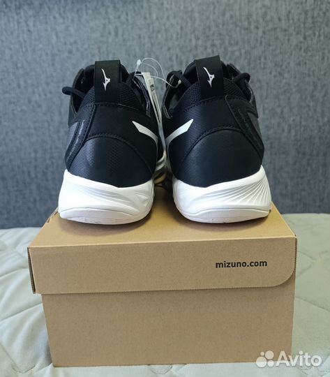 Волейбольные кроссовки Mizuno dimension mid