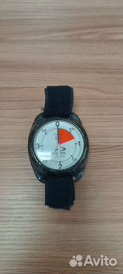 Высотомер парашютный