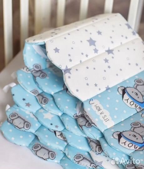 Мягкие бортики в детскую кроватку