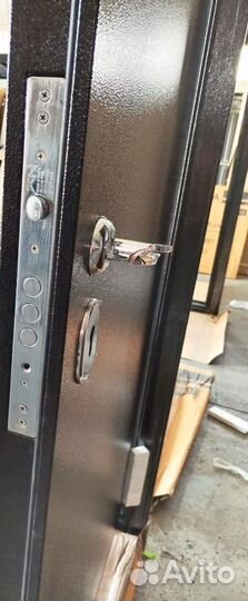 Входные металлические двери новые в наличии