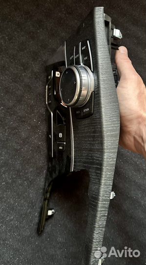 Консоль ценральная BMW G30 в сборе