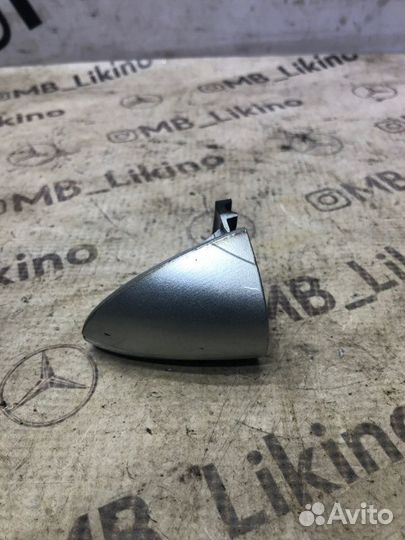 Уголок ручки двери передний левый Mercedes Ml W164