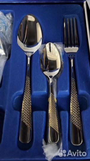 Набор столовых приборов на 12 персон