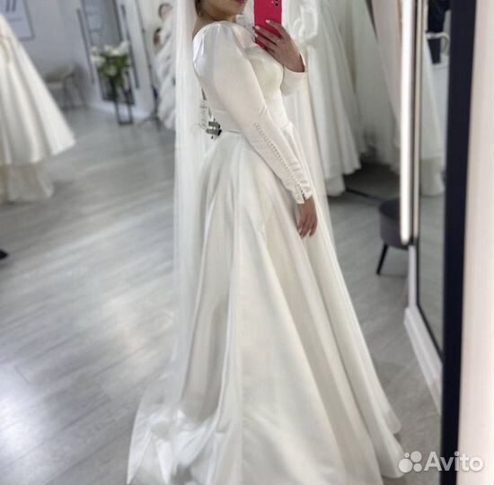 Свадебное платье